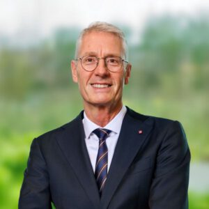 mr. Peter (P.T.) Bakker